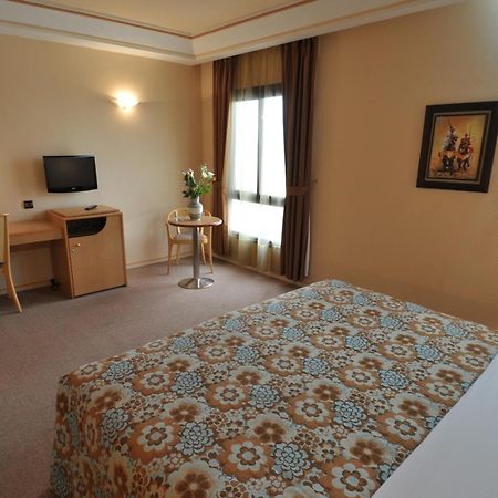 Hotel Wassim Фес Экстерьер фото